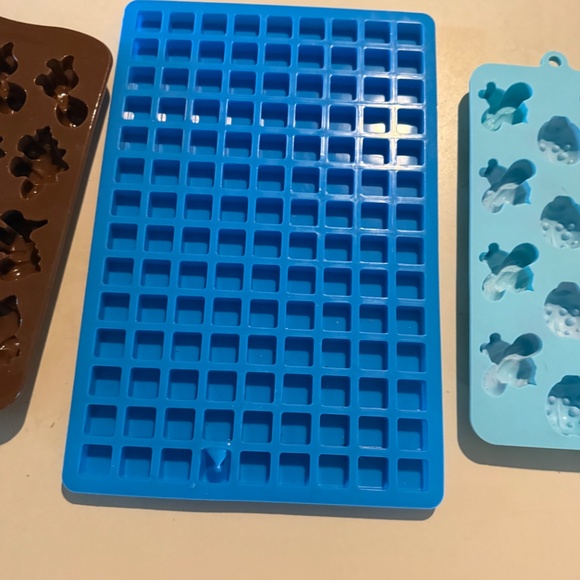 7 various silicone molds - Picture 4 of 6